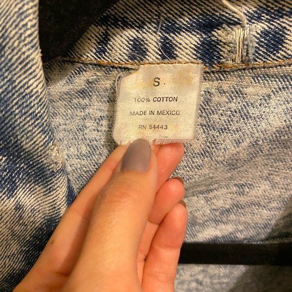 Distressed Acid Wash Denim Jacket - Picture 7 of 7